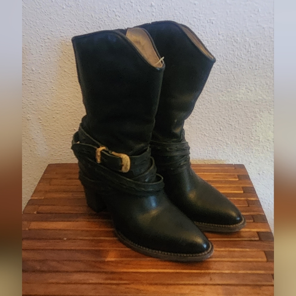 Women's Freebird By Steven Cadence Black Leather Harness Boots Size 7